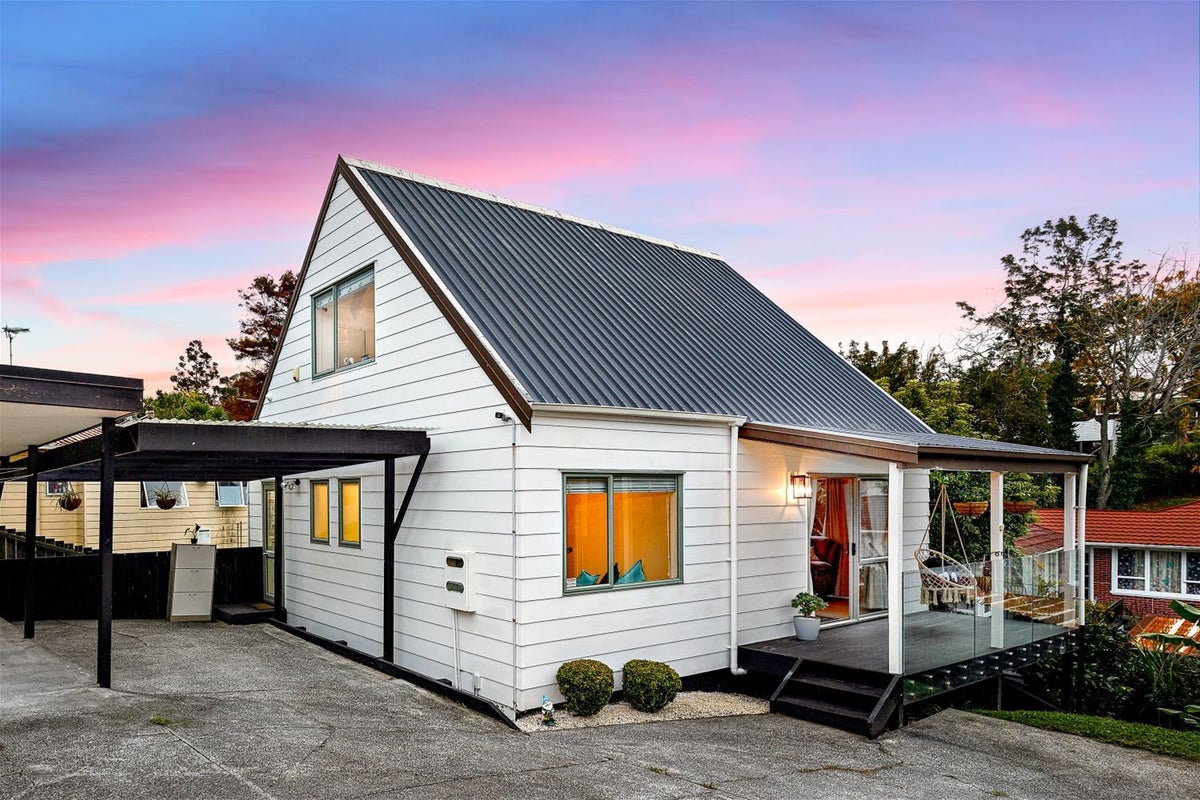121B Seabrook Avenue, New Lynn, Auckland - Carousel 1