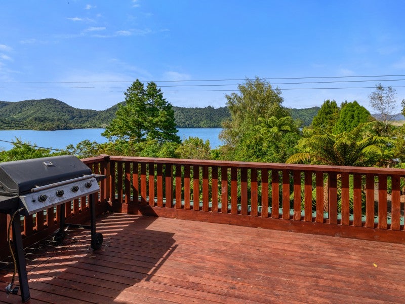 50 Okareka Loop Road, Lake Okareka, Rotorua - Carousel 2