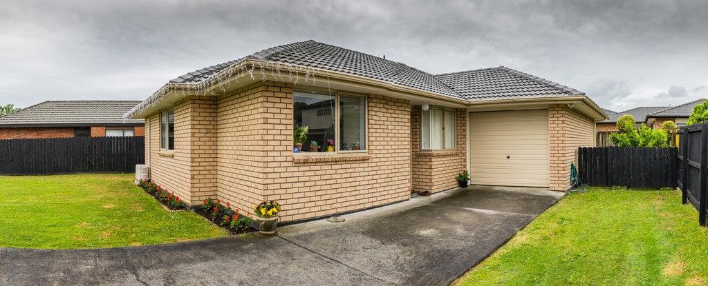 41 Scotts Field Drive, Takanini, Auckland - Carousel 2
