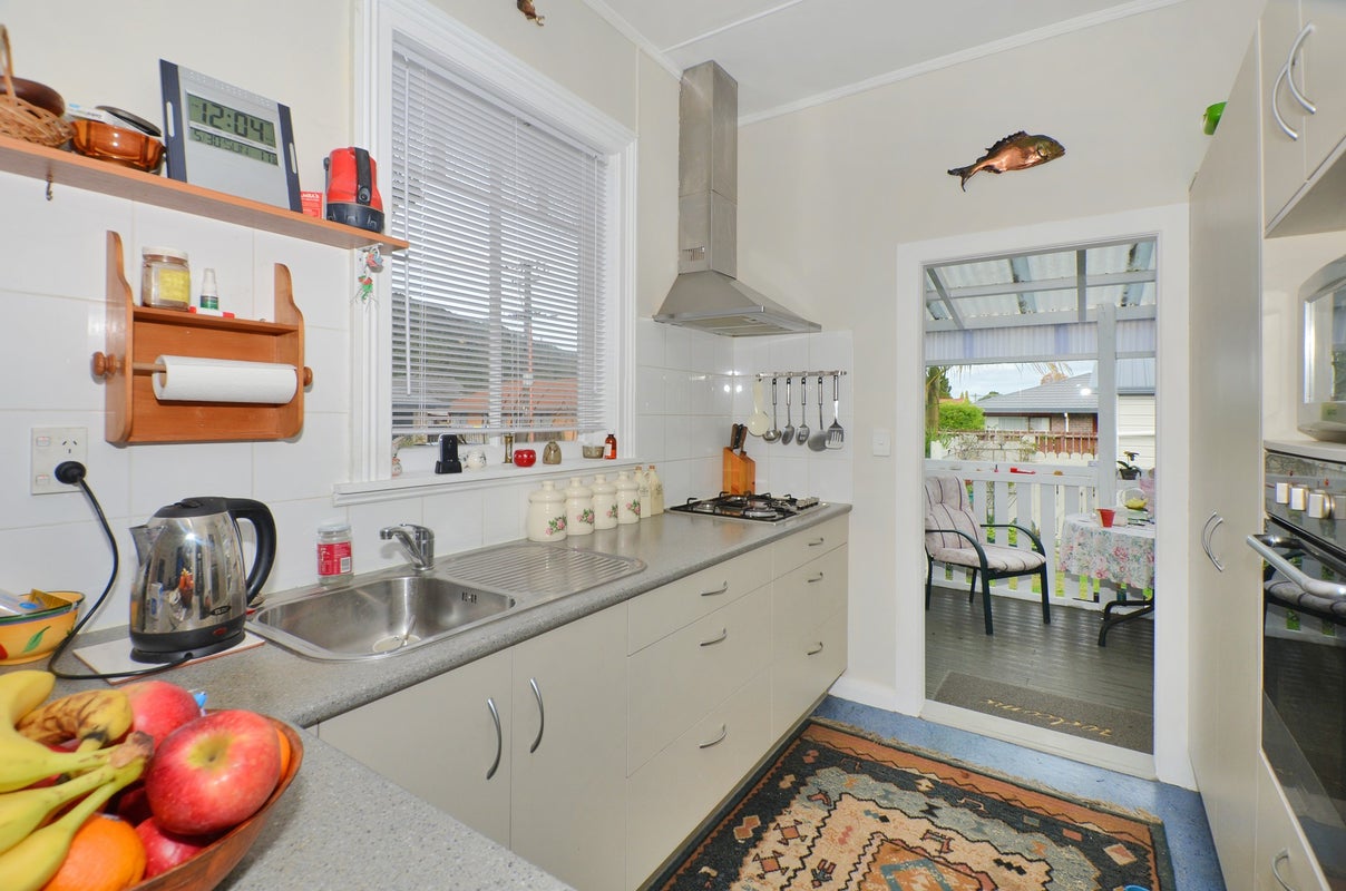 6 Lovatt Crescent, Kensington, Whangarei - Carousel 2