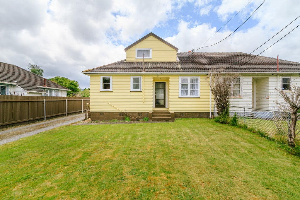3 Sutherland Avenue, Silverstream, Upper Hutt - Carousel 2