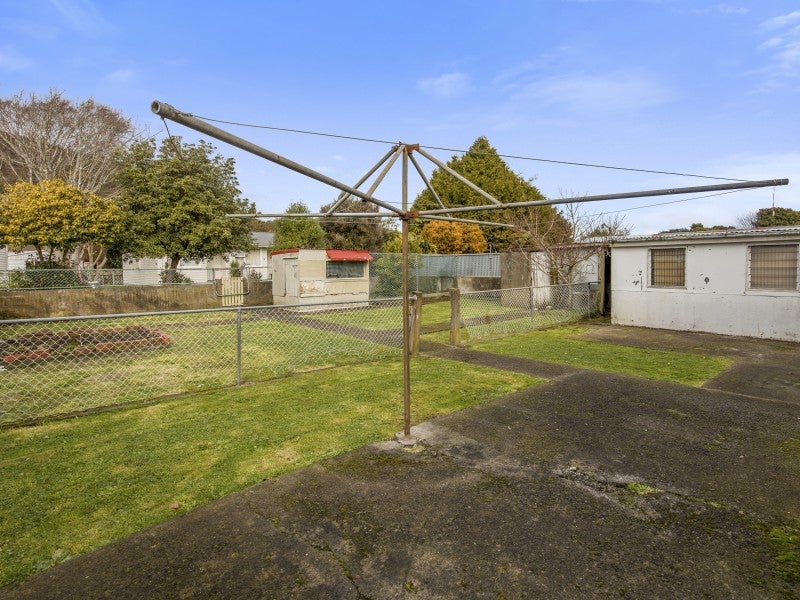 20 Peck Street, Taita, Lower Hutt - Carousel 2