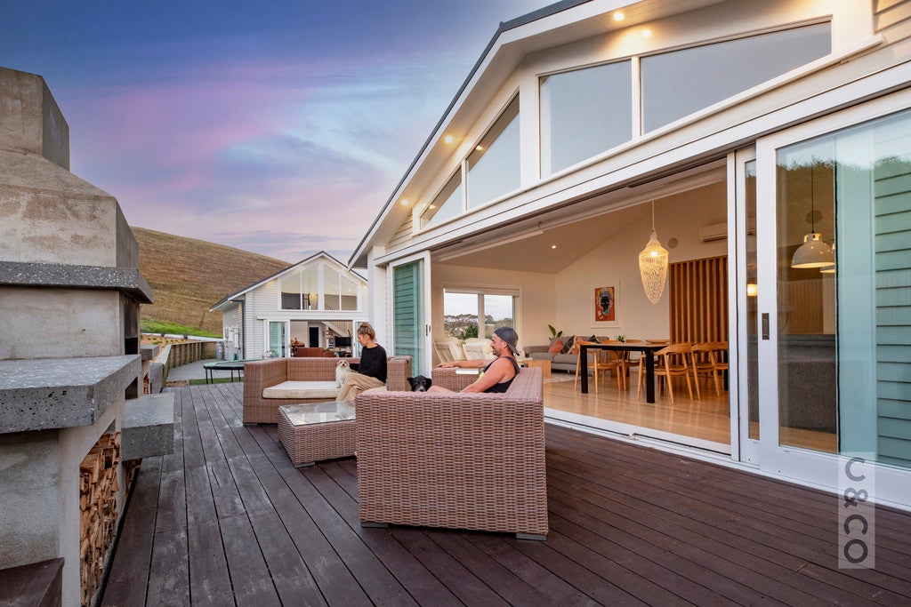 246A Taiapa Road, Muriwai, Waimauku - Carousel 1