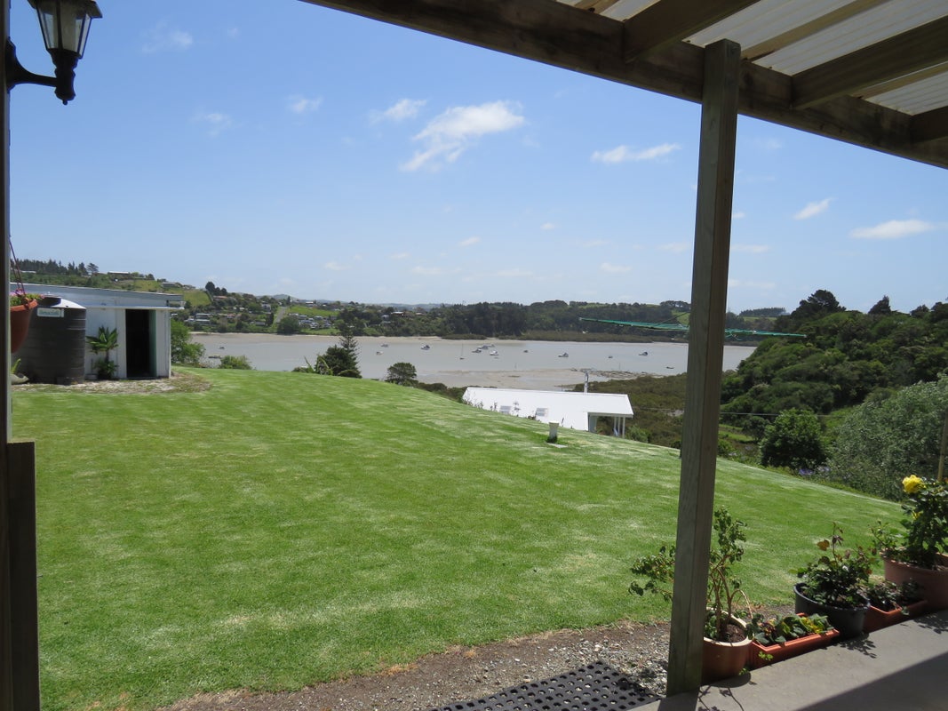 29 Oxford Street, Maungaturoto - Carousel 1