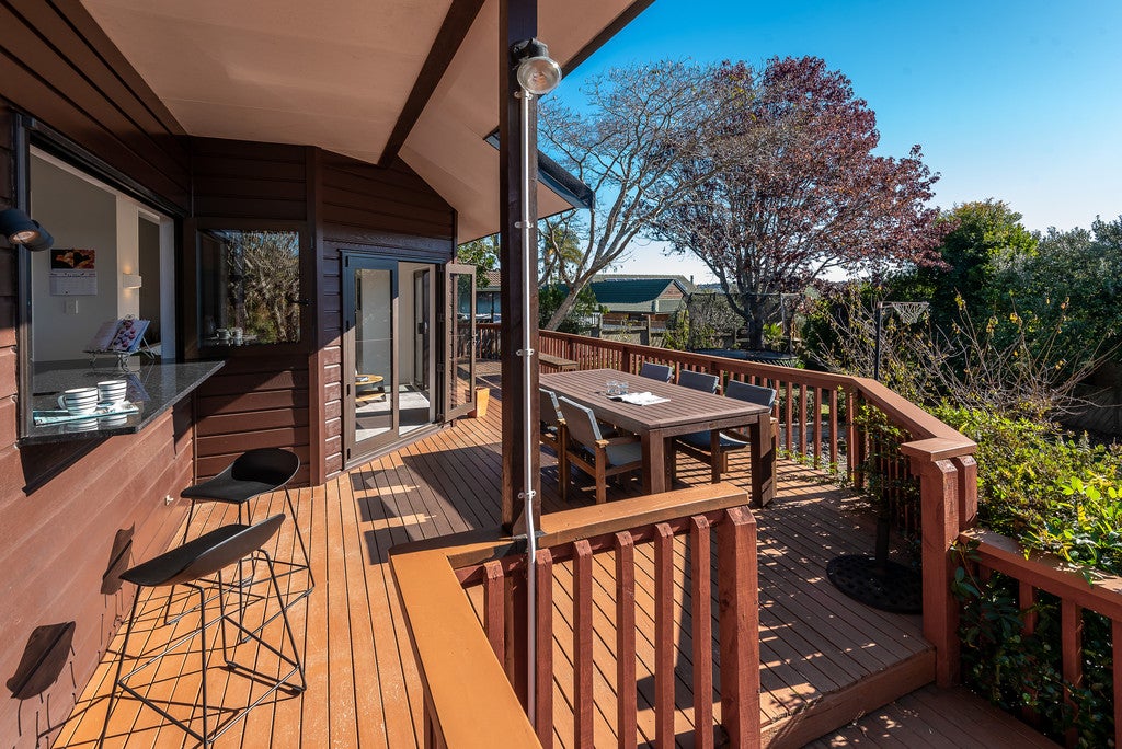 32 Leicester Parade, Somerville, Manukau - Carousel 26