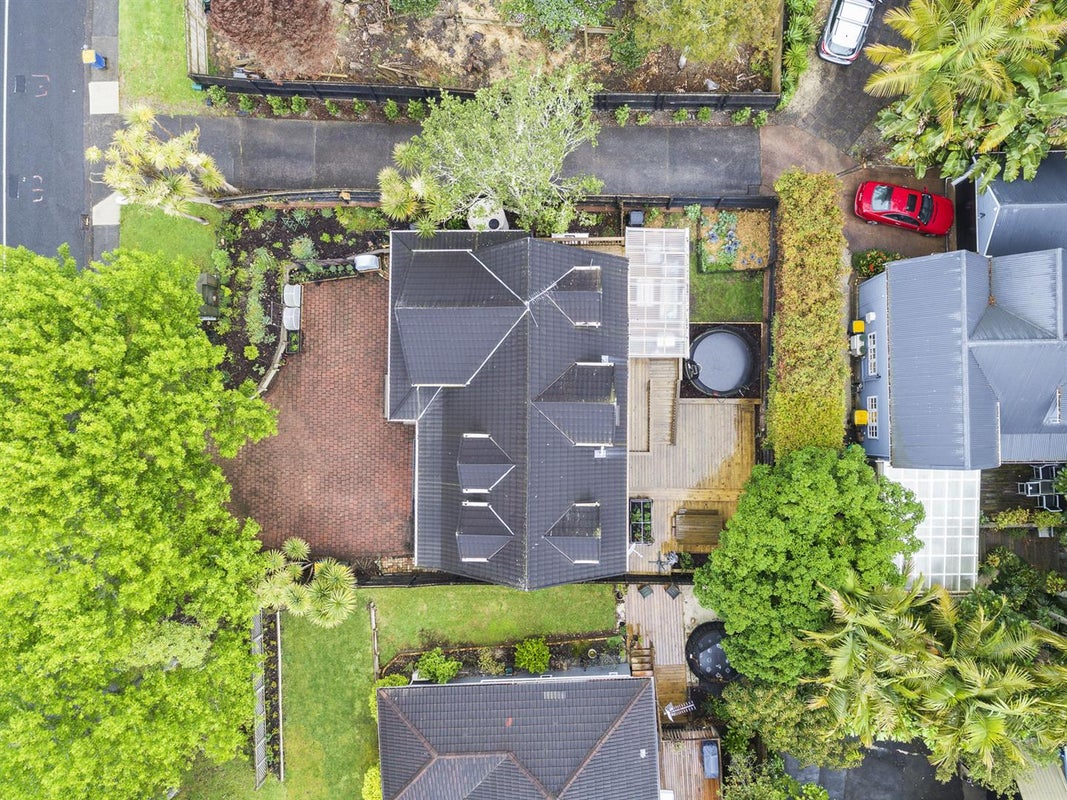 1/117 Daffodil Street, Titirangi, Auckland - Carousel 3