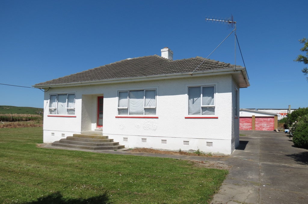 25 Whangaehu Village Road, Whangaehu - Carousel 1