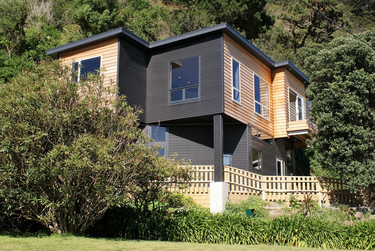 6A Ludlam Street, Seatoun, Wellington - Carousel 1