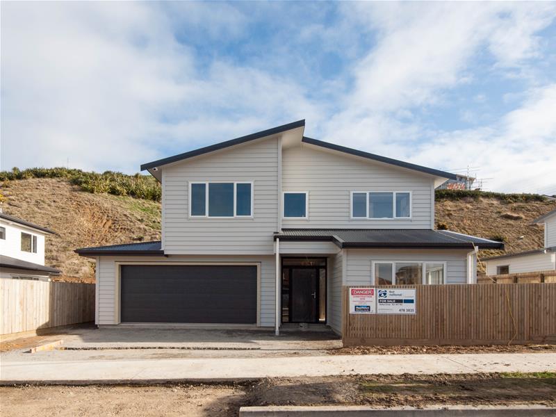 5 Bickerton Rise, Churton Park, Wellington - Carousel 1