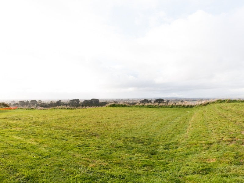 25 Edenmore Terrace, Fitzherbert, Palmerston North - Carousel 2