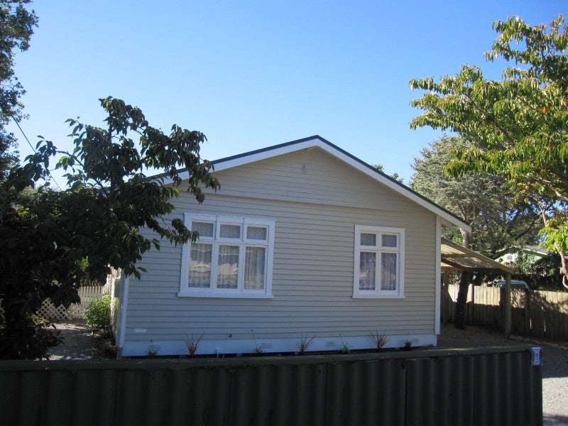 28 Manuka Street, Otaki Beach, Otaki - Carousel 2
