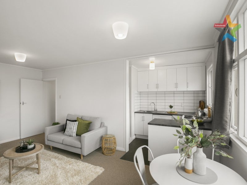 7/10 Angus Avenue, Berhampore, Wellington - Carousel 1