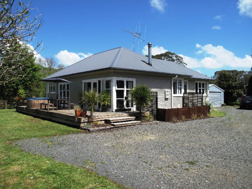 15D Glentui Lane, Whatawhata, Hamilton - Carousel 1
