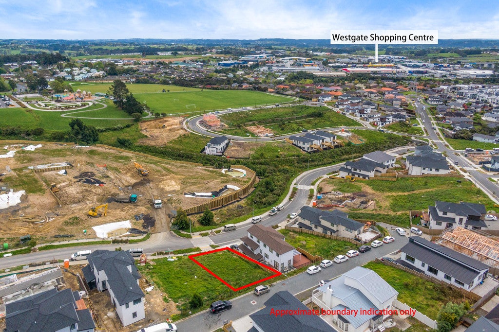 5 Lawson Creek Street, Massey, Auckland - Carousel 2