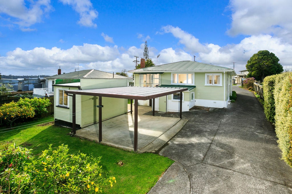 146 Birkdale Road, Birkdale, Auckland - Carousel 1