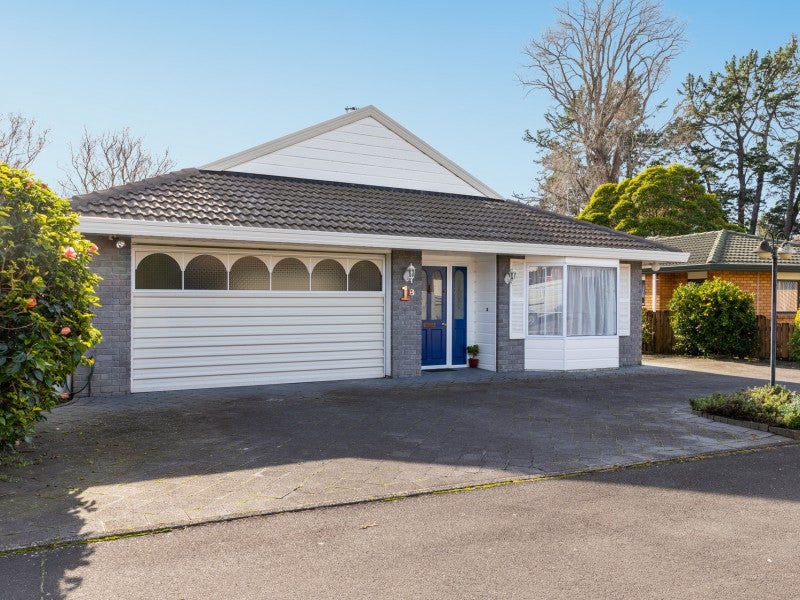1B Begonia Way, Greerton, Tauranga - Carousel 19