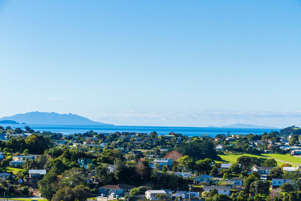 121 Wade River Road, Stanmore Bay, Whangaparaoa - Carousel 2