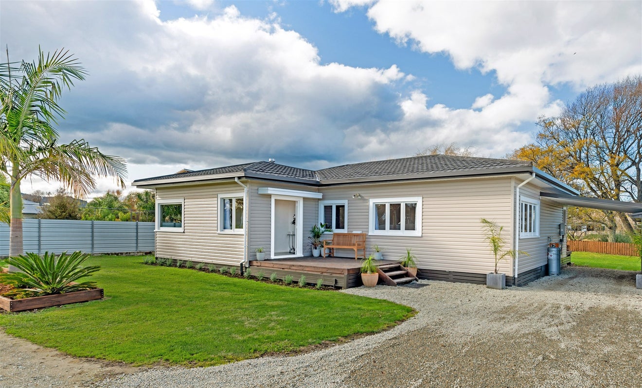 160 Potae Avenue, Riverdale, Gisborne - Carousel 1