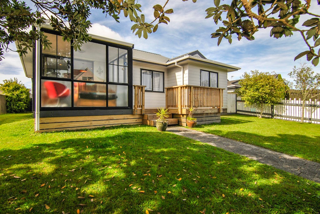 7 Maraval Crescent, Grenada Village, Wellington - Carousel 1