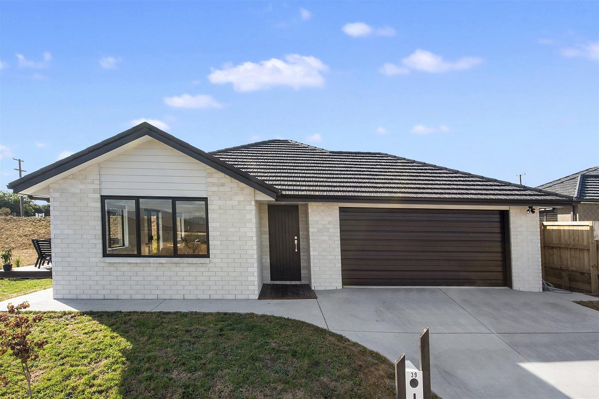 39 Matariki Terrace, Hamilton - Carousel 2