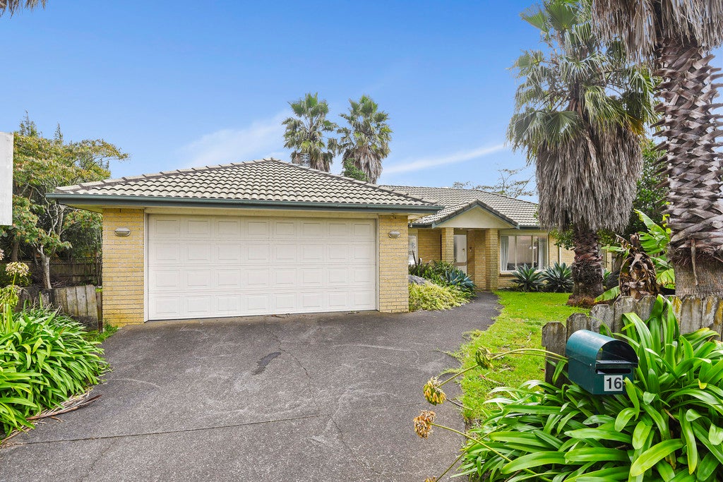 16 Lushington Place, Huntington Park, Auckland - Carousel 1