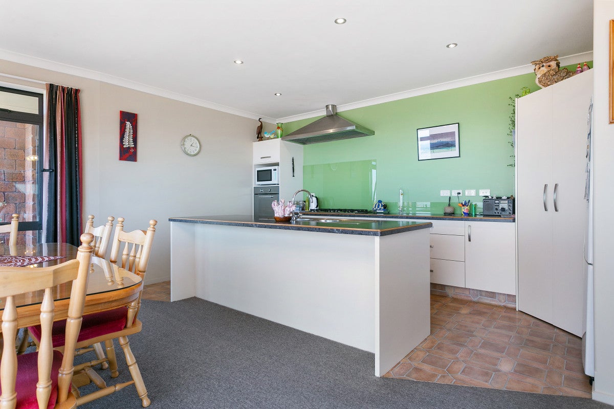 1/407 Sainsbury Road, Pirongia, Te Awamutu - Carousel 2