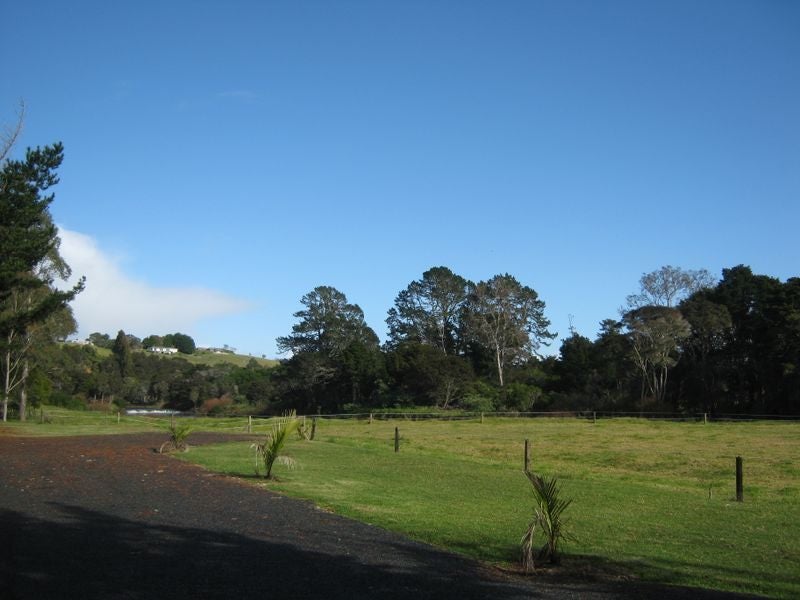 18 Lily Pond  LANE, Haruru, KAWAKAWA - Carousel 2