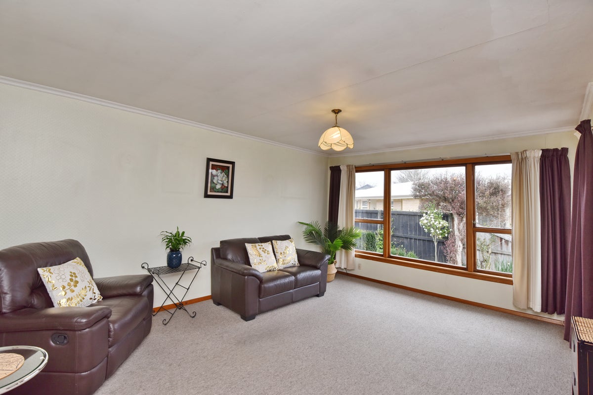 1/4 Hudson Street, Bryndwr, Christchurch - Carousel 1