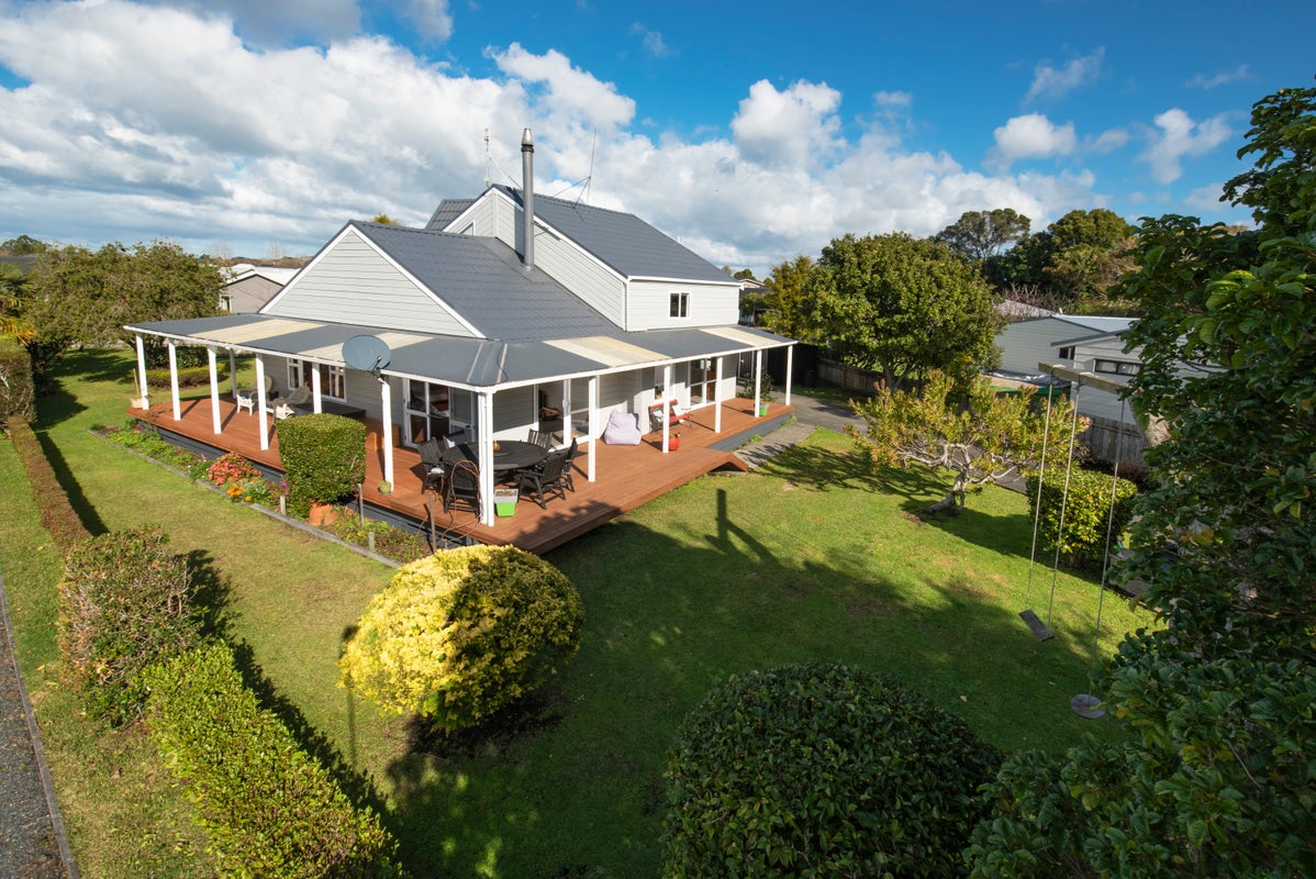 12 Waimanu Place, Point Wells - Carousel 1