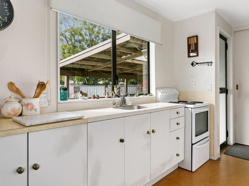 7 Olive Avenue, Nukuhau, Taupo - Carousel 2