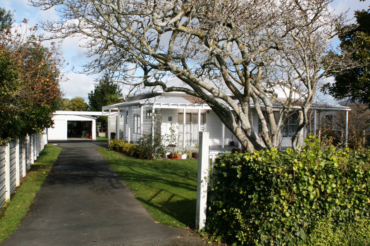 8 Budge Street, Fordell, Whanganui - Carousel 1