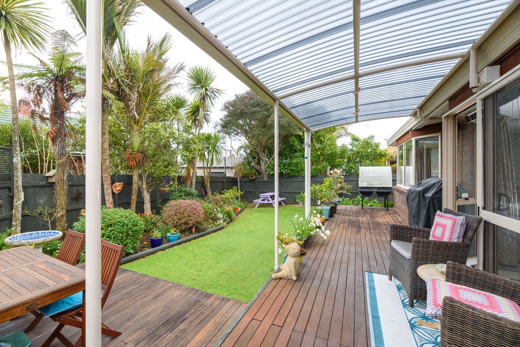 145A Hutchinson Avenue, New Lynn, Auckland - Carousel 2