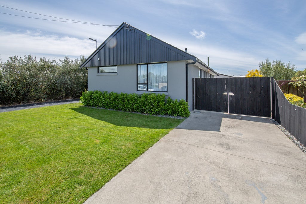 97 Farquhars Road, Redwood, Christchurch - Carousel 2