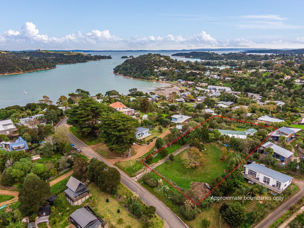26 Calais Terrace, Ostend, Waiheke Island - Carousel 1