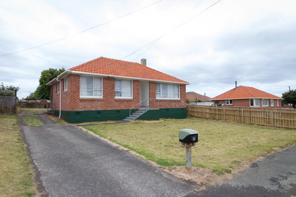 27 Kauri Street, Gonville, Whanganui - Carousel 3