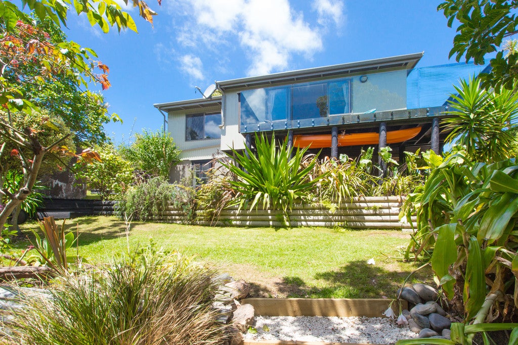 45 Ocean Road, Surfdale, Waiheke Island - Carousel 1