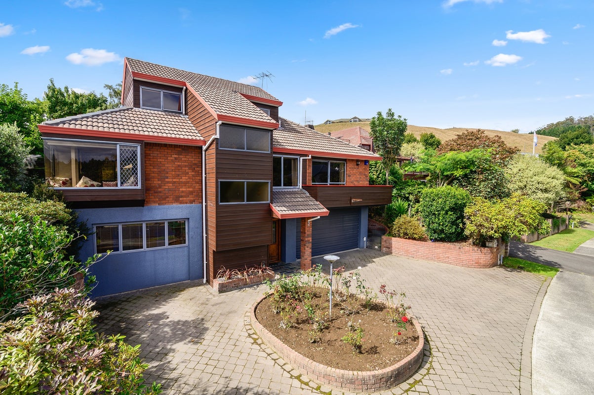 5 Janet Place, Lynmore, Rotorua - Carousel 1