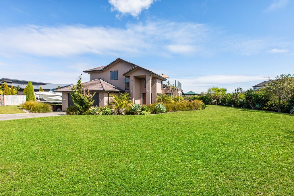 52 Columbia Crescent, Beachlands, Auckland - Carousel 2