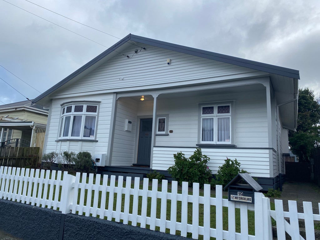 19 Buick Street, Petone, Lower Hutt - Carousel 1