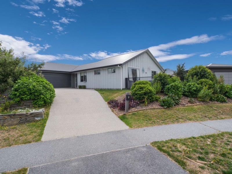 9 Acheron Place, Lake Hayes, Queenstown - Carousel 1