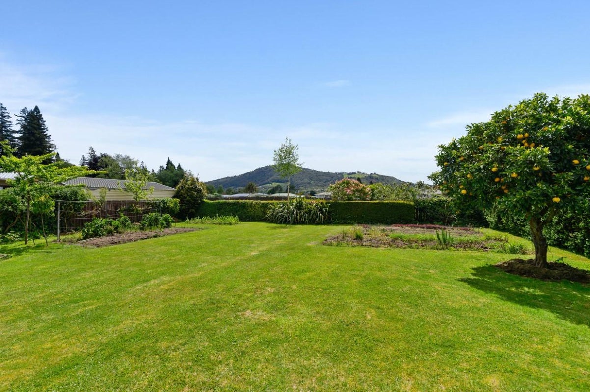 5 Werrina Crescent, Mangakakahi, Rotorua - Carousel 1