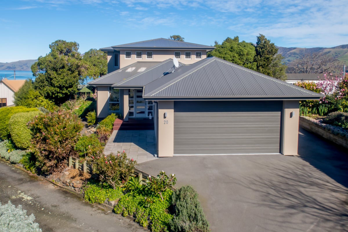 20 Ngaio Grove, Robinsons Bay, Akaroa - Carousel 1
