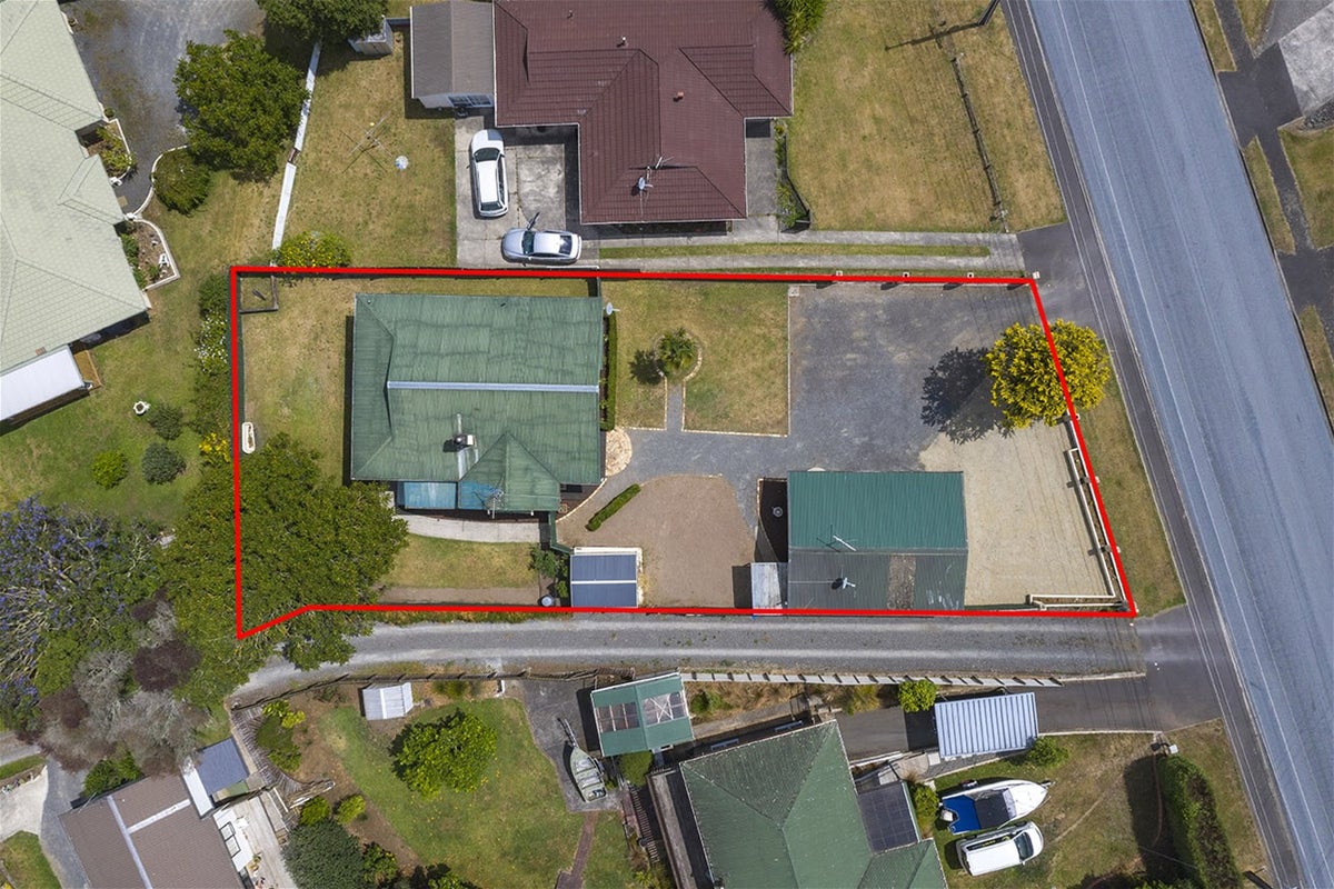 21 Baverstock Road, Nawton, Hamilton - Carousel 15