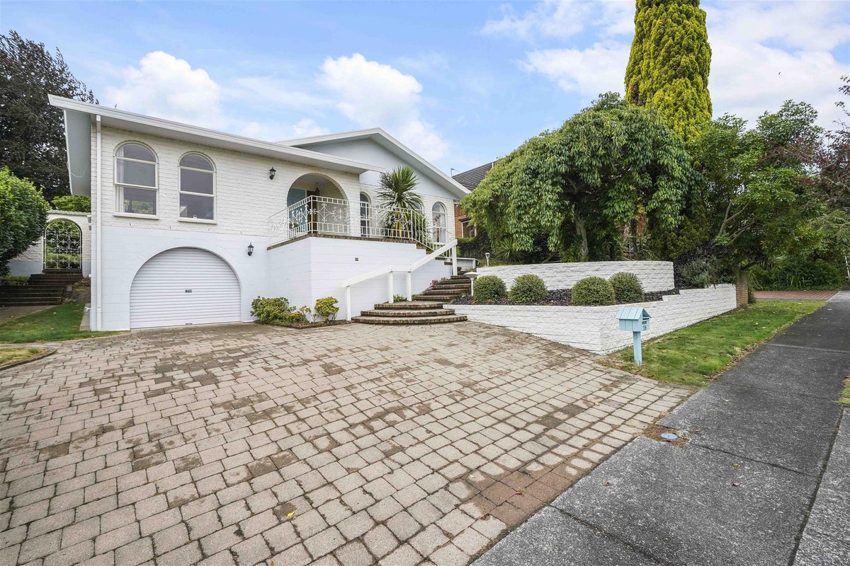 28 Malcolm Street, Riverlea, Hamilton - Carousel 1