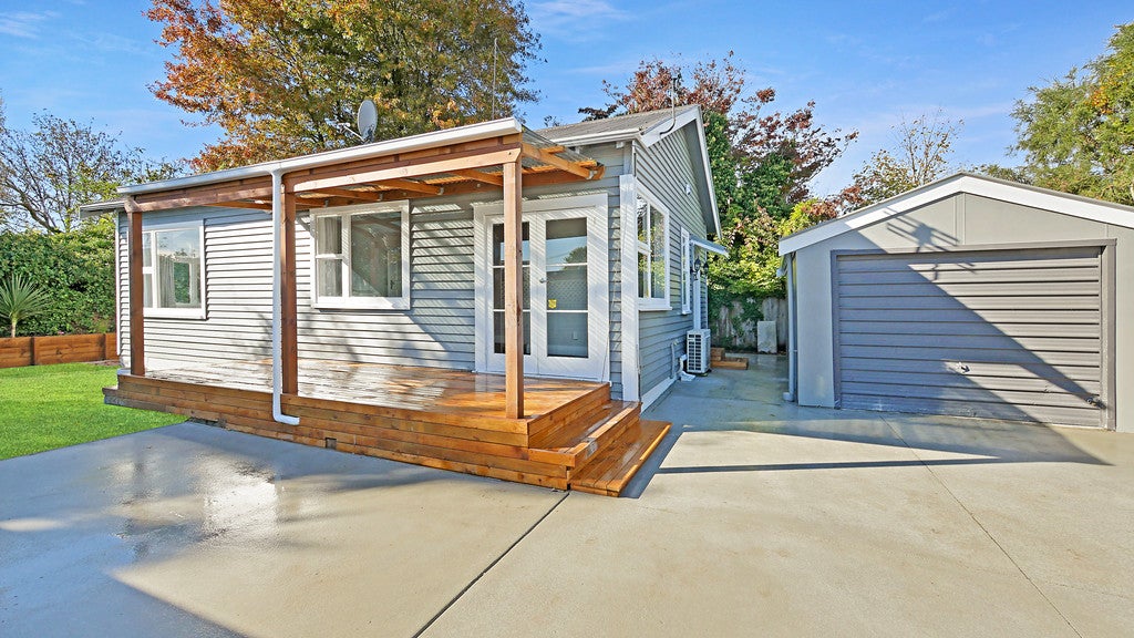 2/188 Hills Road, Edgeware, Christchurch - Carousel 13
