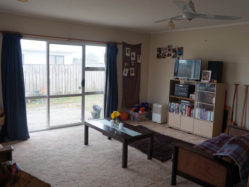 11 Colenso Place, Otaki Beach, Otaki - Carousel 2