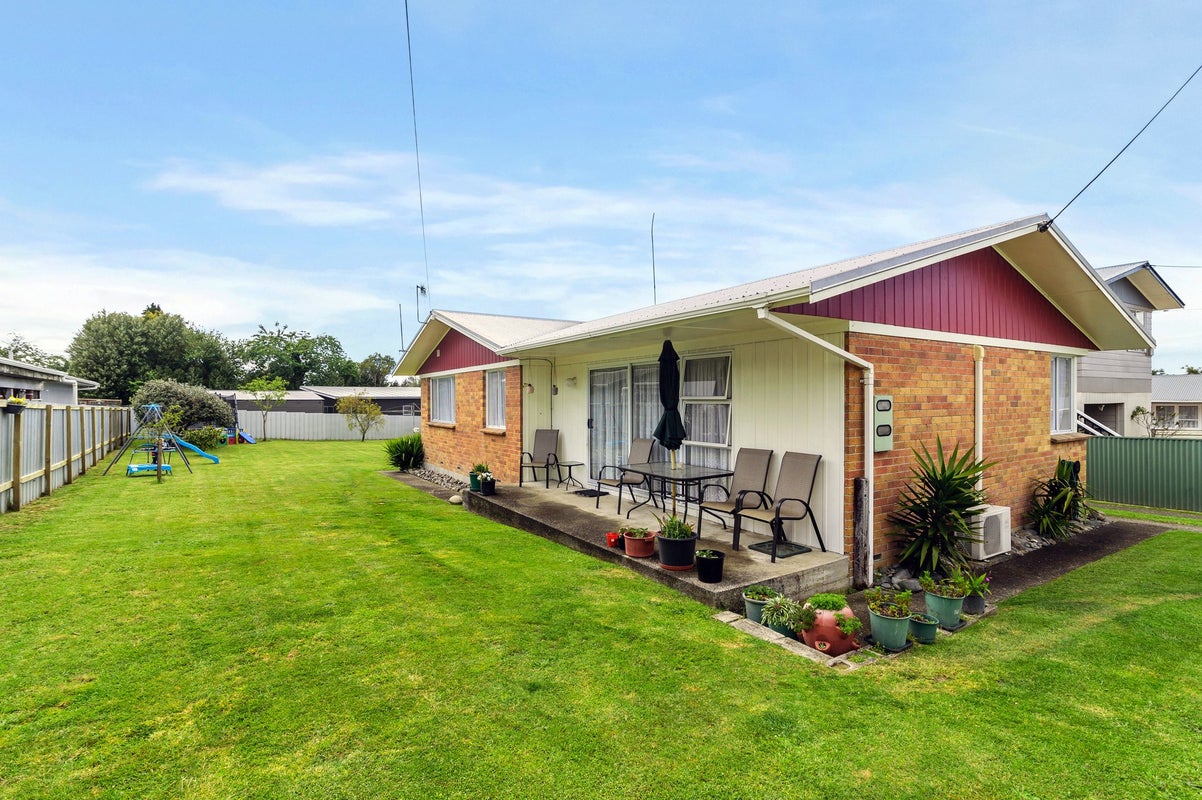 14 Bay Grove, Pukehangi, Rotorua - Carousel 1