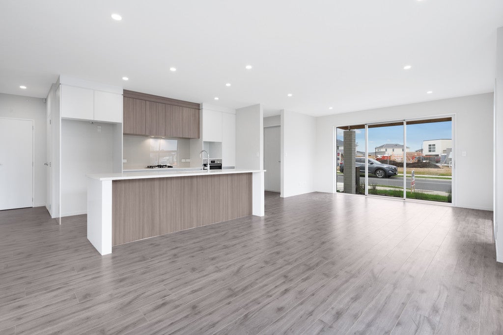 8 Wairepo Street, Takanini, Auckland - Carousel 2