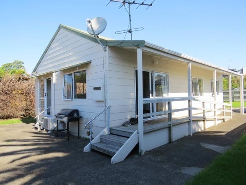 29 Atiawa Street, Glen Avon, New Plymouth - Carousel 1