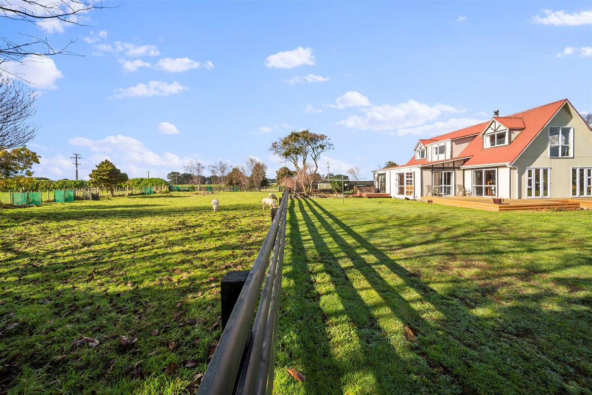 1 Butler Street, Normanby, Hawera - Carousel 2